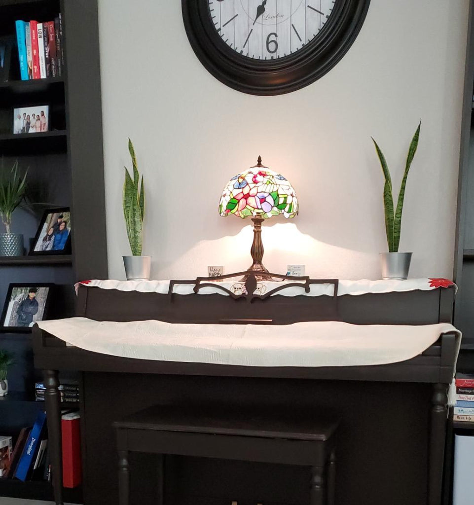 Tiffany Lamp more is used to enjoy