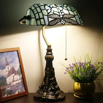 What Are Tiffany Lamp Made Of?