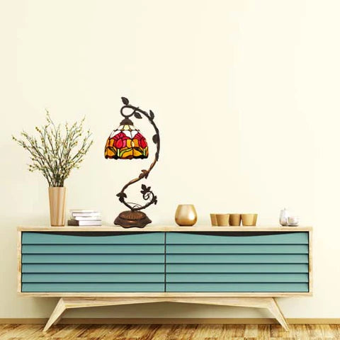 Bieye Tiffany table lamp vs. Werfactory Tiffany table lamp