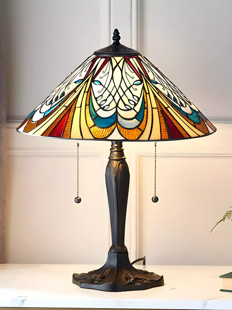 A Buyer's Guide to Tiffany Table Lamps