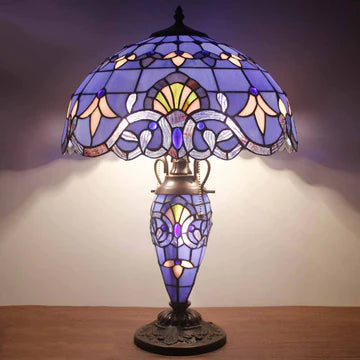Best large table lamps for living room: Tiffany lamp